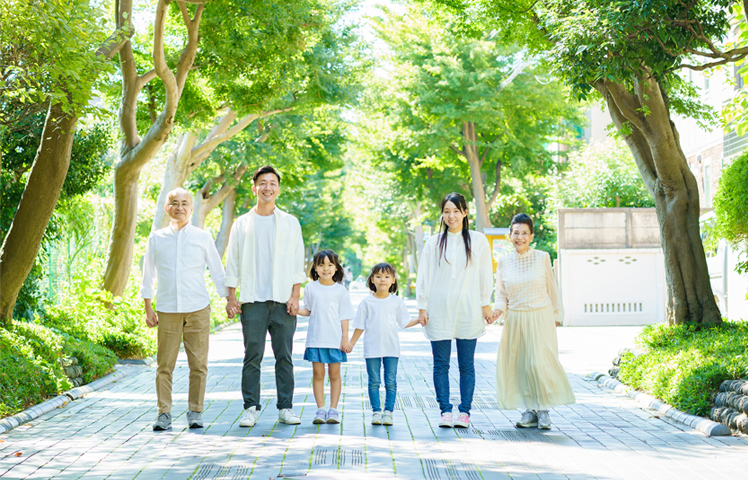 生涯無料点検により、子どもや孫の代まで安心して長く住み継ぐことができます。